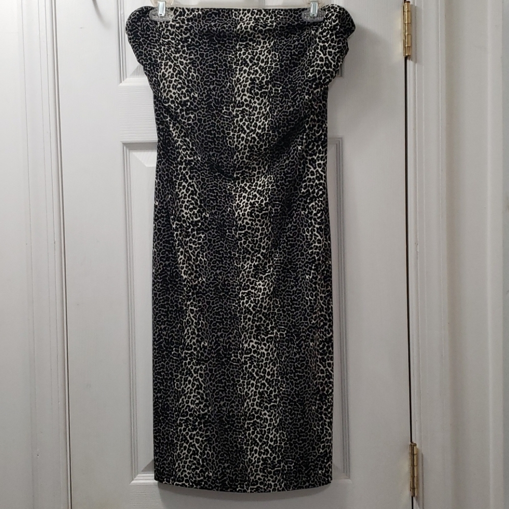 Leopard print strapless dress